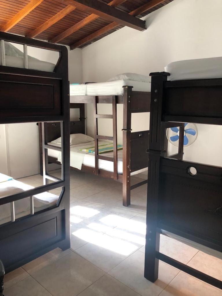 New Memphis Hostal Medellín Buitenkant foto
